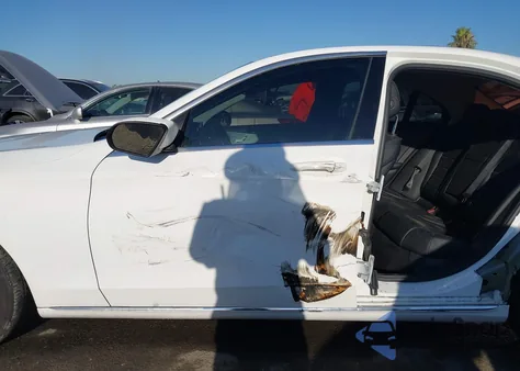 2016 Mercedes-Benz C 300 из США, поврежденный, VIN 55SWF4JB4GU171022